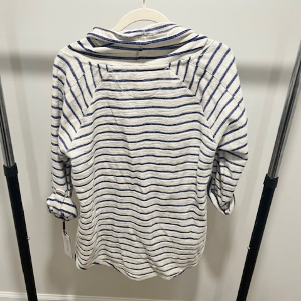 Modern Performance Pullover - Picture 5 of 7